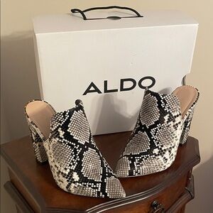Aldo Black and White Snake Pattern Mules